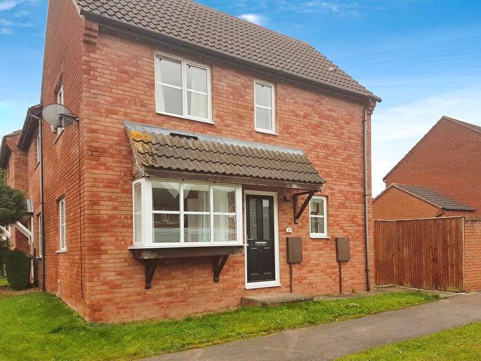 2 Bedroom Terraced House To Rent In Grantham Close, Hereford, HR2