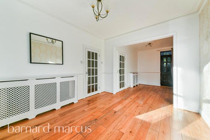 3 Bedroom End Of Terrace House To Rent In Siddons Road, Croydon, CR0