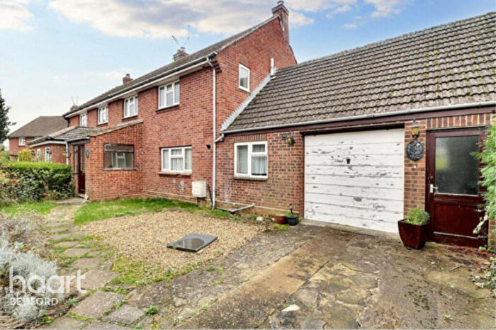 3 Bedroom Semi-Detached House For Sale In Street Close, Bedford, MK43