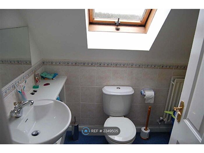 5 Bedroom Semi-Detached House To Rent In Paton Street, Leicester, LE3