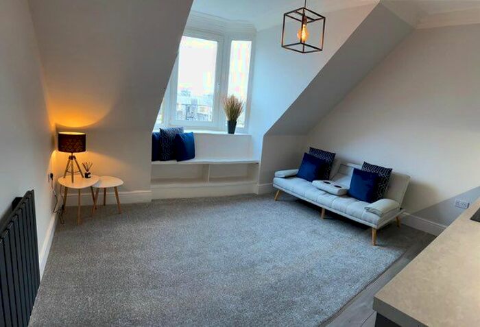 1 Bedroom Flat To Rent In George Street, City Centre, Aberdeen, AB25