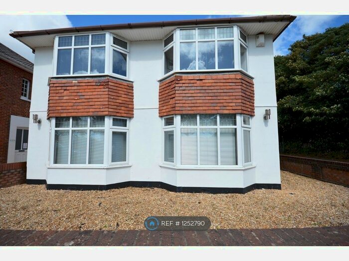 2 Bedroom Flat To Rent In Alton Road, Bournemouth BH10