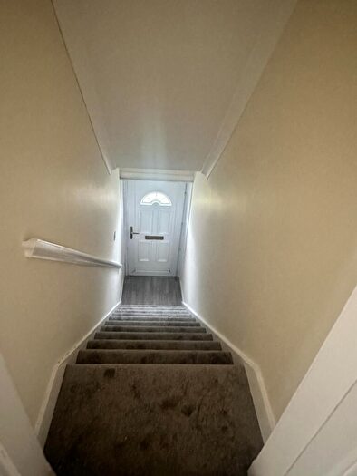 3 Bedroom Flat To Rent In Montford Ave, Rutherglen, G73