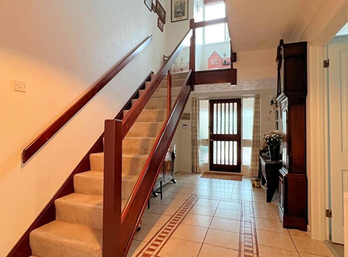 4 Bedroom Detached House For Sale In Goring Road, Steyning, West Sussex, BN44