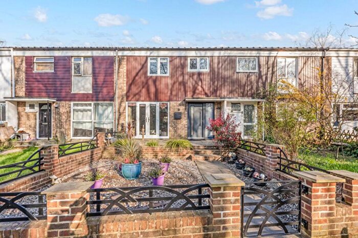 2 Bedroom Terraced House For Sale In Seaford Road, Crawley, RH11