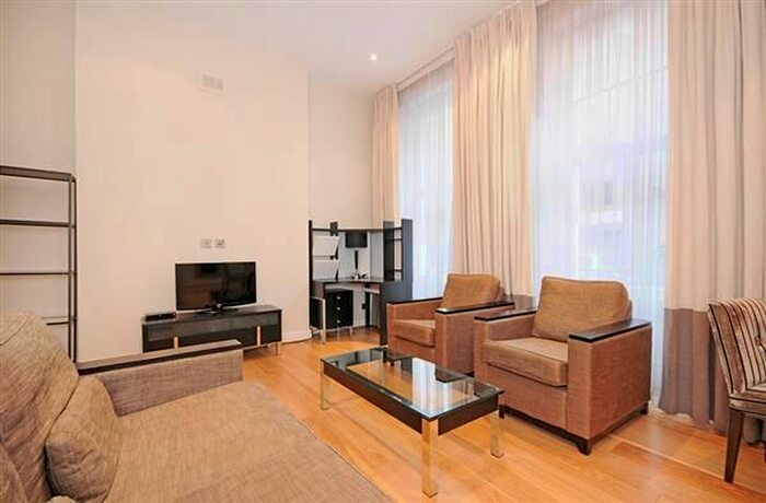 2 Bedroom Flat To Rent In Cedar House, Nottingham Place, London, W1U