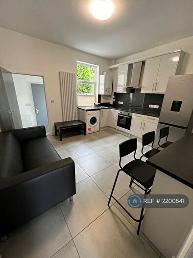 3 Bedroom Terraced House To Rent In Uttoxeter Old Road, Derby, DE1