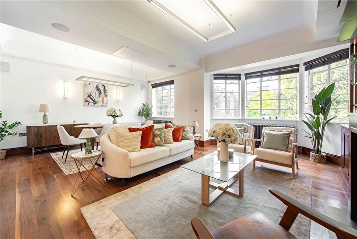 3 Bedroom Flat For Sale In Hyde Park Place, London, W2