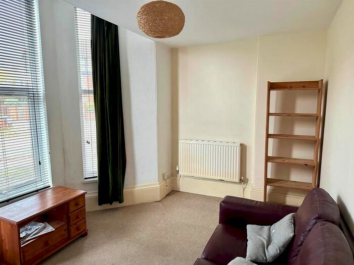 1 Bedroom Flat To Rent In St Peters Road, Harborne, Birmingham, B17