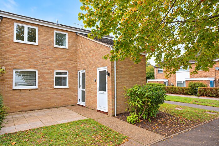 1 Bedroom Flat For Sale In Millfield, Welwyn Garden City, AL7