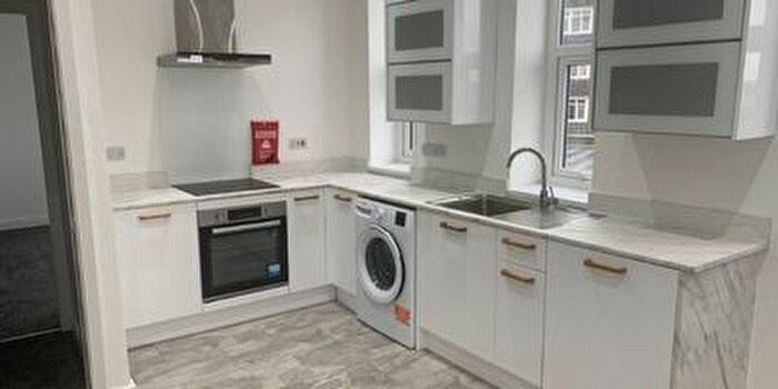 3 Bedroom Flat To Rent In Wallasey Road, Wirral, CH45