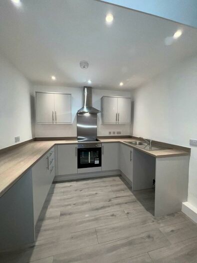 3 Bedroom Terraced House To Rent In Thornwood Place, Treharris, CF46
