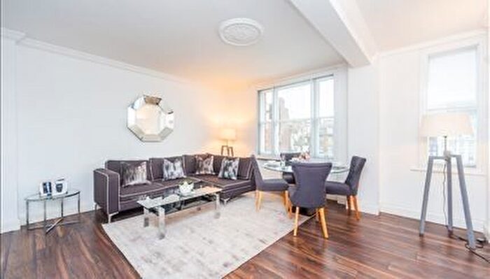 2 Bedroom Flat To Rent In Hill Street, Mayfair, W1J