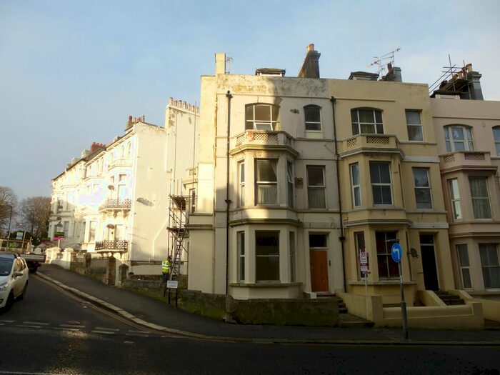 2 Bedroom Maisonette To Rent In Cambridge Road, Hastings, TN34