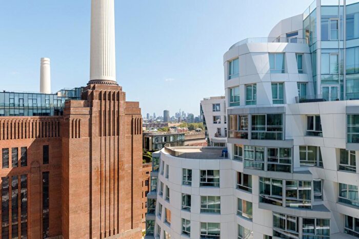 2 Bedroom Apartment For Sale In L-, Electric Boulevard, Battersea, SW11