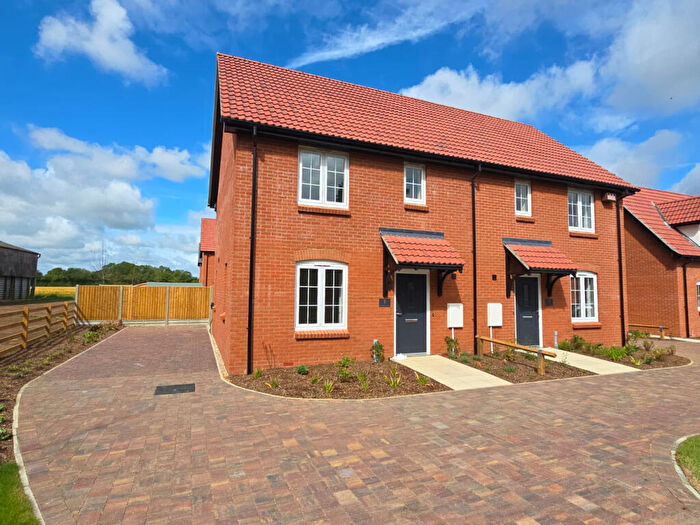 2 Bedroom Semi-Detached House For Sale In Chouns Field Drive, Rougham, IP30
