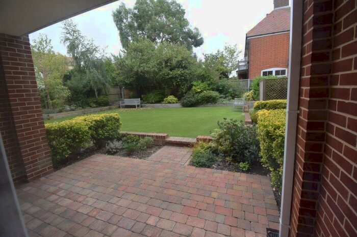2 Bedroom Apartment To Rent In Apartment, Seagrove, Harold Road, Frinton-On-Sea, CO13
