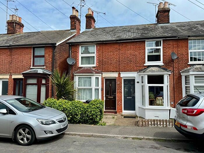 2 Bedroom End Of Terrace House For Sale In Queens Road, Burnham-on-Crouch, CM0