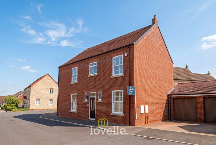 4 Bedroom Semi-Detached House For Sale In Mellor Way, New Waltham, DN36