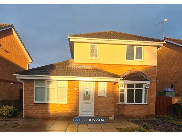 3 Bedroom Detached House To Rent In Shepsides Close, Ellesmere Port, CH66