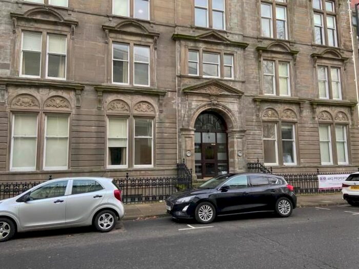 3 Bedroom Flat To Rent In West Bell Street, Dundee, DD1