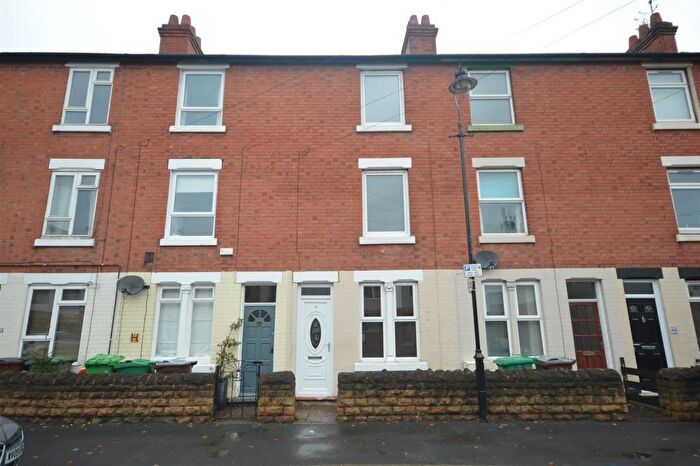 3 Bedroom Terraced House To Rent In Green Street, Nottingham, Nottinghamshire, NG2