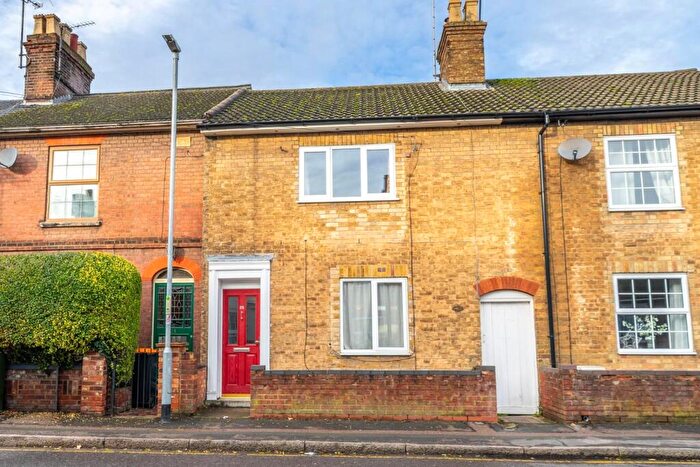 2 Bedroom Terraced House For Sale In Vandyke Road, Leighton Buzzard, LU7