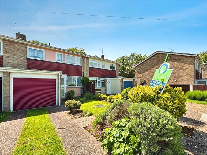 3 Bedroom Terraced House For Sale In Fiveways Rise, Deal, Kent, CT14