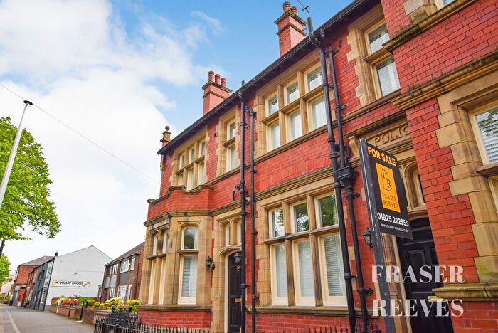 2 Bedroom Flat For Sale In High Street, Newton-Le-Willows, WA12