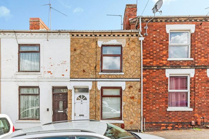 2 Bedroom Terraced House For Sale In Cross Street, Kettering, NN16