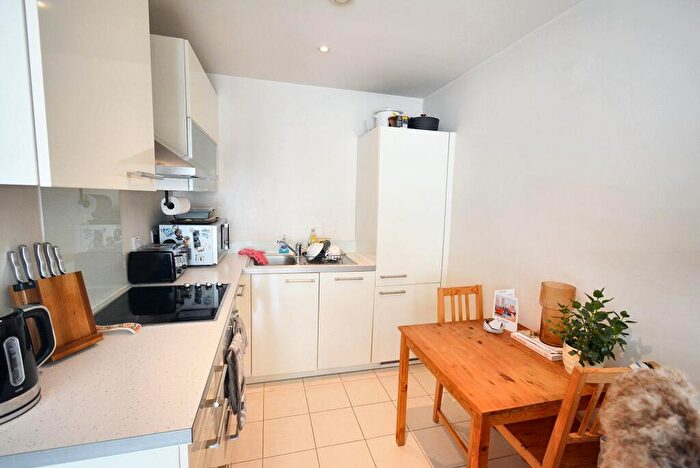 1 Bedroom Apartment To Rent In Kelso Place, Manchester, M15