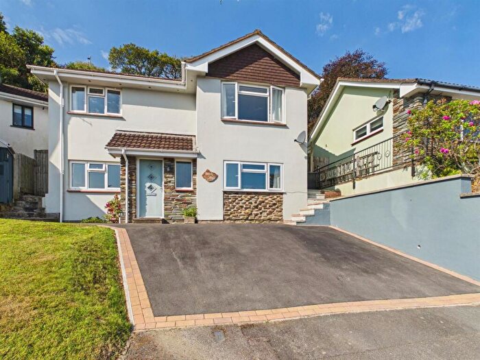 4 Bedroom Detached House For Sale In Willow Close, Ilfracombe, EX34