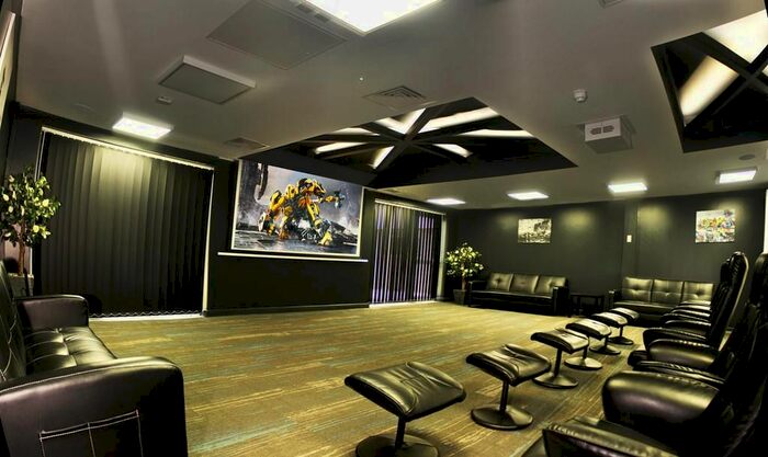 1 Bedroom Studio To Rent In Dumfries Street, Luton, Bedfordshire, LU1