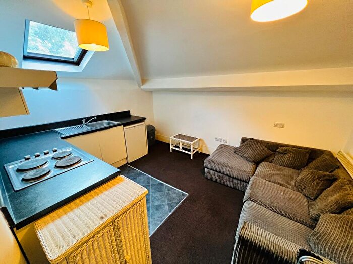 1 Bedroom Flat To Rent In Plymouth Grove, Manchester, M13