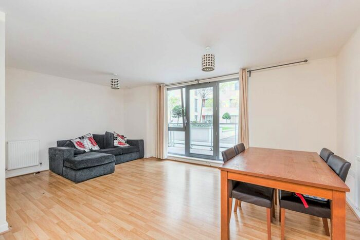 2 Bedroom Flat For Sale In High Street, Stratford, London, E15