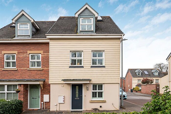 3 Bedroom Property For Sale In Olvega Drive, Buntingford, SG9