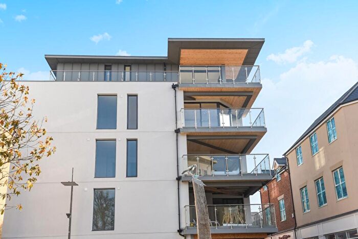 3 Bedroom Apartment To Rent In Wesley Lane, Westbury Court Wesley Lane, OX26