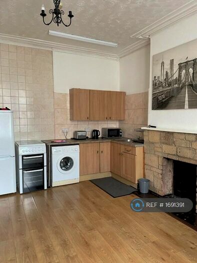 1 Bedroom Flat To Rent In Stafford Street, Swindon, SN1