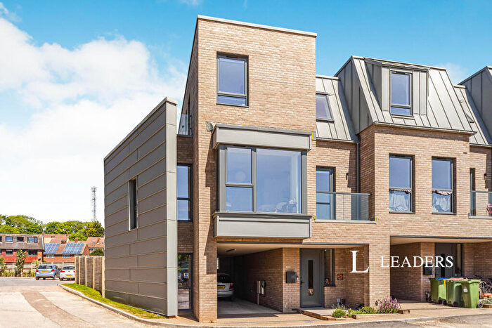 4 Bedroom House To Rent In Park Drive, BN7