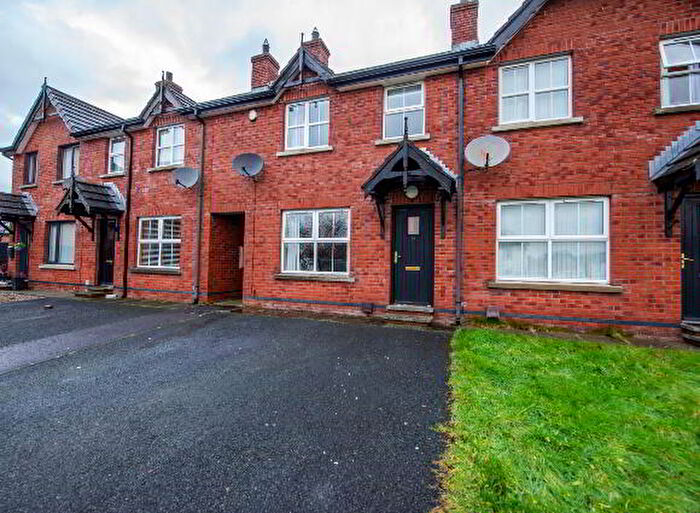 3 Bedroom Mid Terraced House For Sale In Carnreagh, Craigavon, BT64