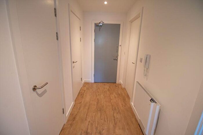 1 Bedroom Flat To Rent In Lincoln House, Nelson Street, Bolton, BL3