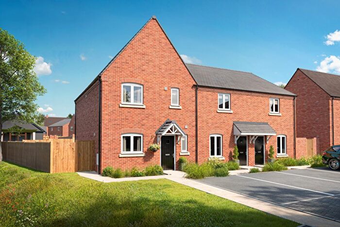 3 Bedroom Semi-Detached House For Sale In Thorn Road, Houghton Regis, LU5