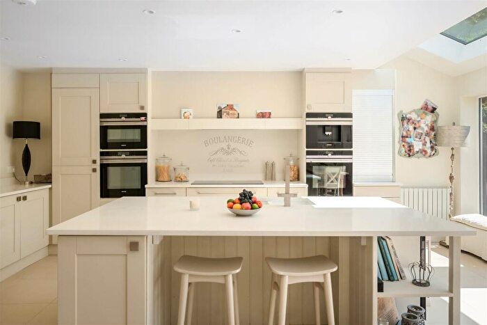 5 Bedroom Detached House For Sale In Botley Road, Burridge, Southampton, SO31