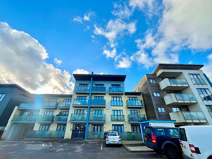 1 Bedroom Studio To Rent In Surfpods, Newquay, TR7