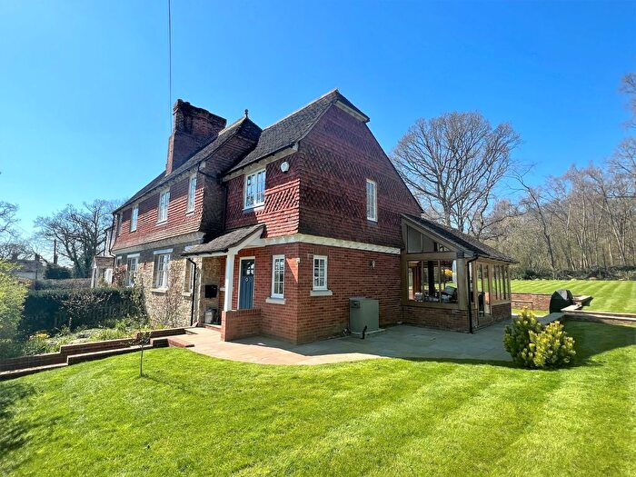4 Bedroom Semi-Detached House For Sale In Dunks Green, Shipbourne, Tonbridge, Kent, TN11