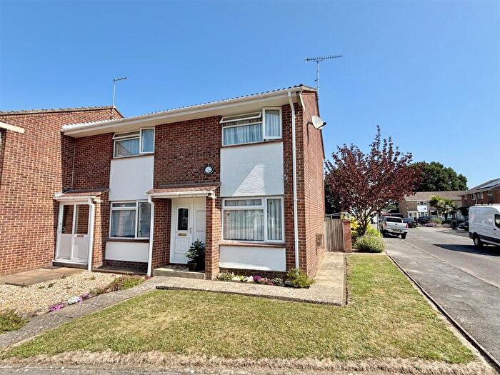 2 Bedroom End Of Terrace House For Sale In Greenway Crescent, Poole, BH16