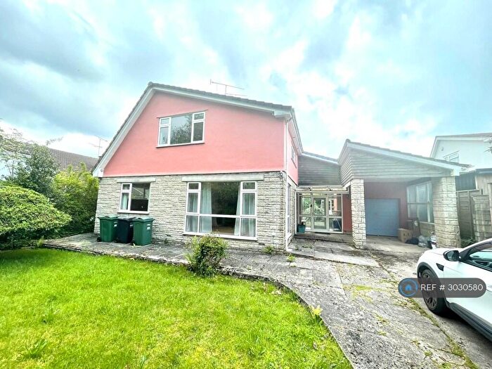 4 Bedroom Detached House To Rent In Manor Way, Bristol, BS8