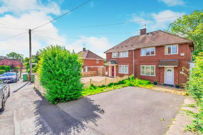 3 Bedroom Semi-Detached House To Rent In Thornley Road, Wolverhampton, West Midlands, WV11
