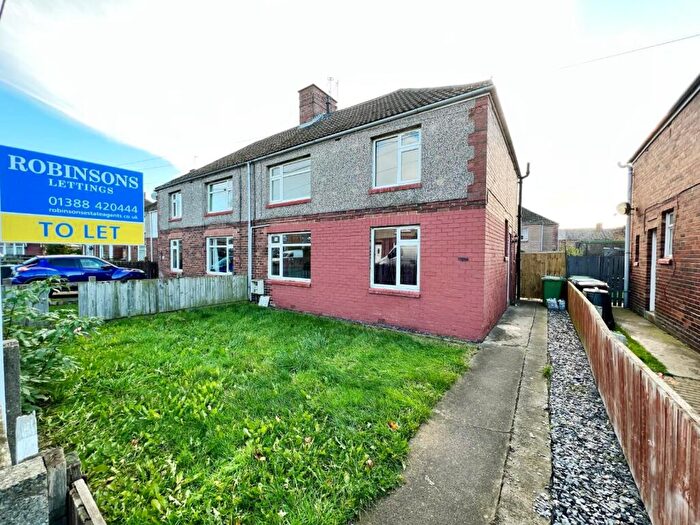 4 Bedroom Semi Detached House To Rent In Coleridge Road Chilton, DL17