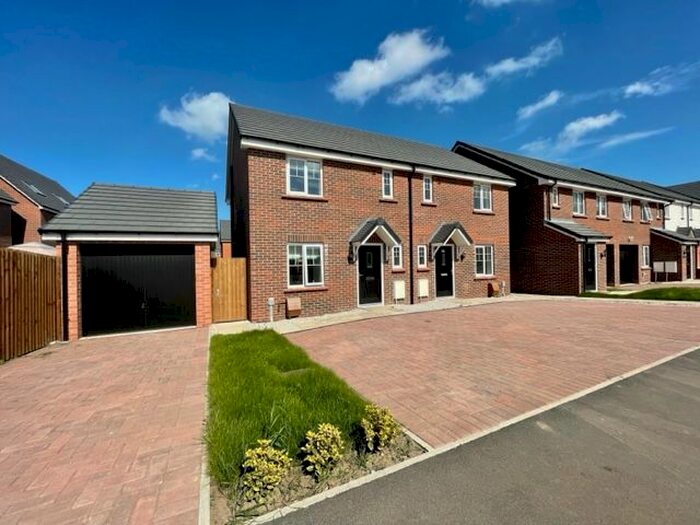 3 Bedroom Semi-Detached House To Rent In Leith Way, Liverpool, L6